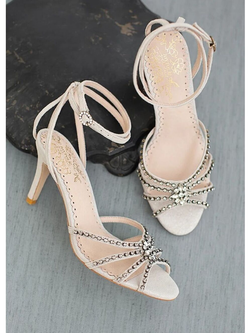 JoyFolie Mahina Silver Suede Rhinestone Bridal Heels Size 7.5